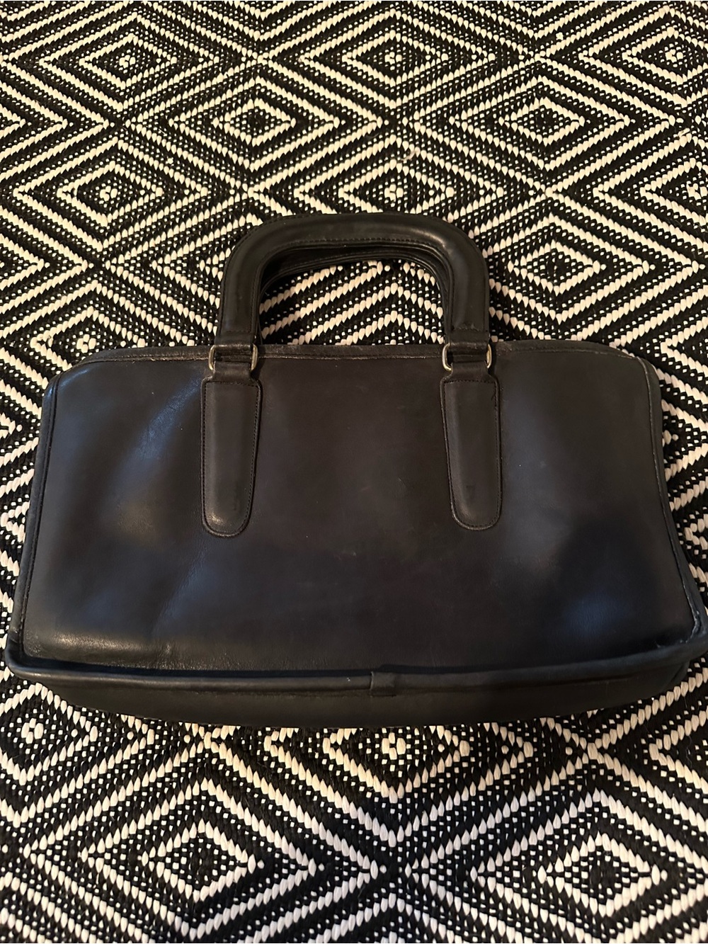 Coach Vintage Black Leather Slim Satchel - Picture 4 of 13
